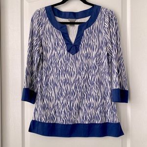 Ann Taylor. size medium. Tunic and quarter sleeve